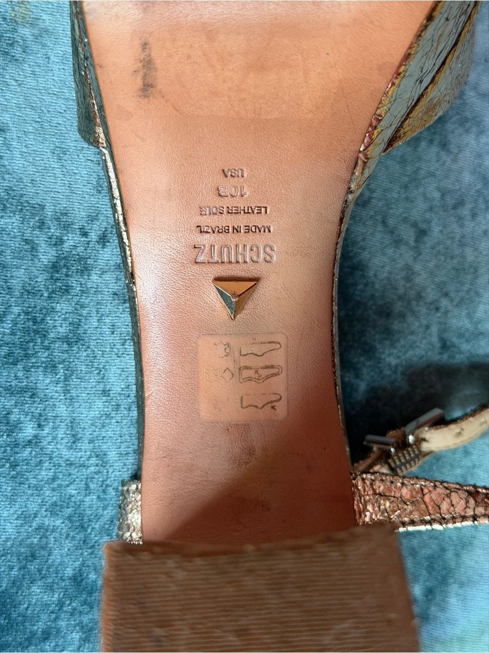 SCHUTZ Metallic Gold Platform Sandal
